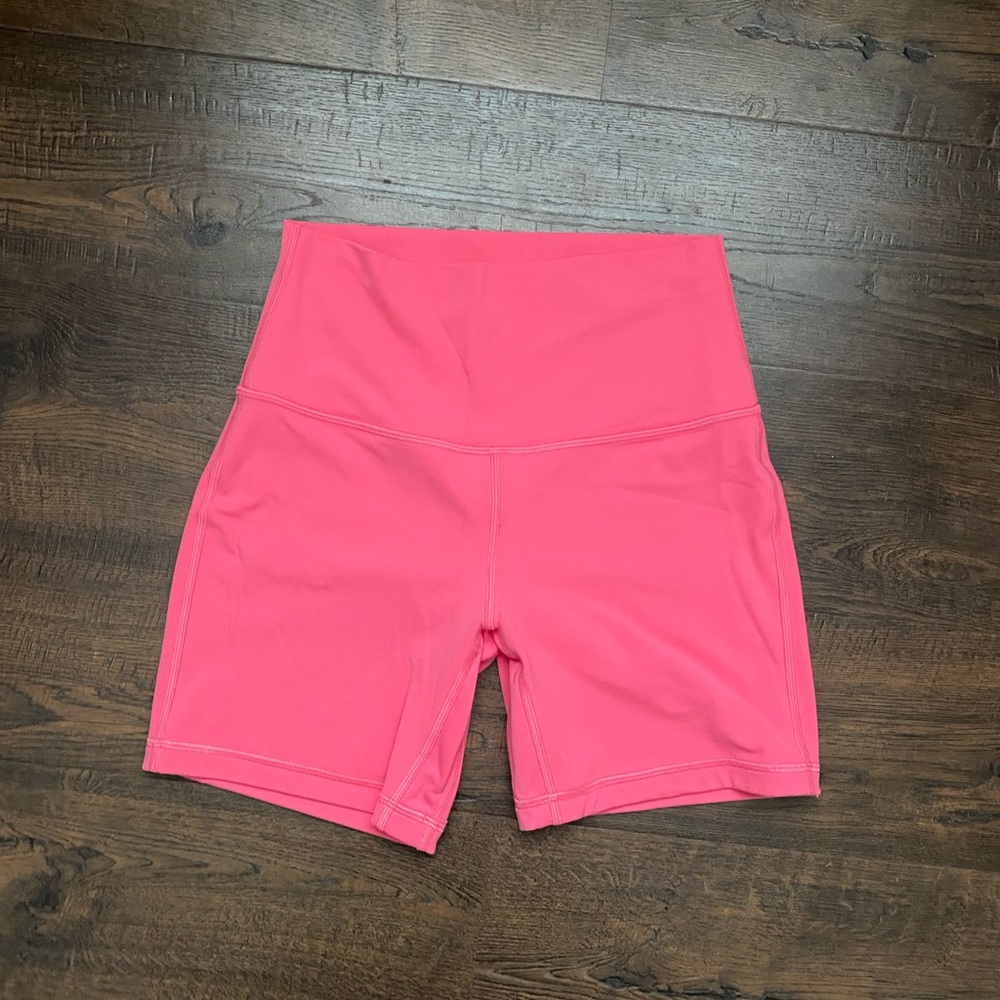 Lululemon Guava Pink 6” Hi-Rise Align Shorts sz 6